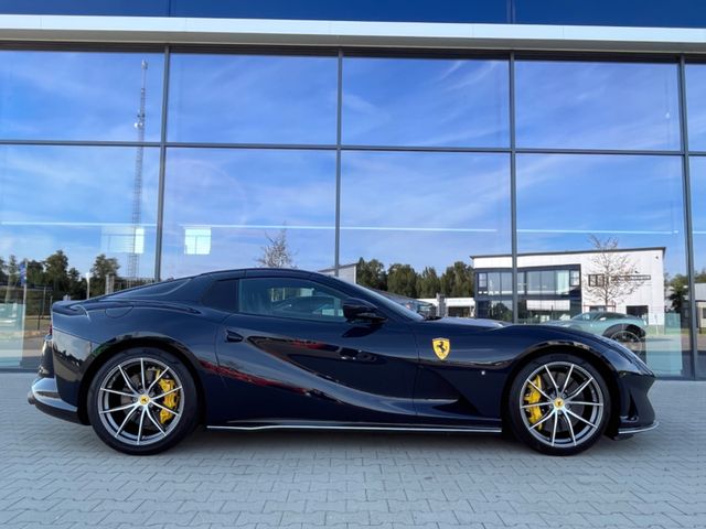 2021 Ferrari 812 GTS, 5/17