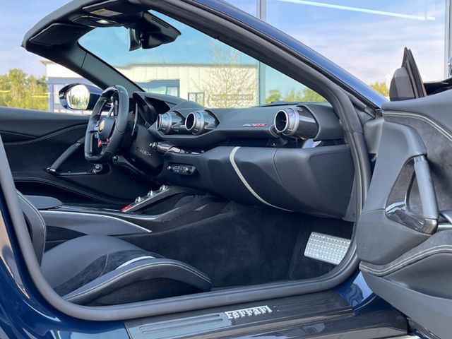 2021 Ferrari 812 GTS, 14/17