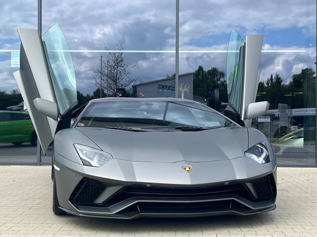 2019 Lamborghini Aventador S, 3/20