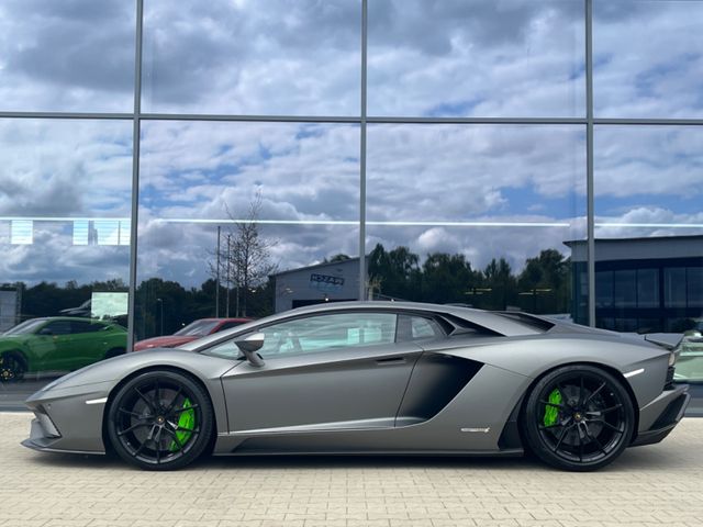 2019 Lamborghini Aventador S, 4/20