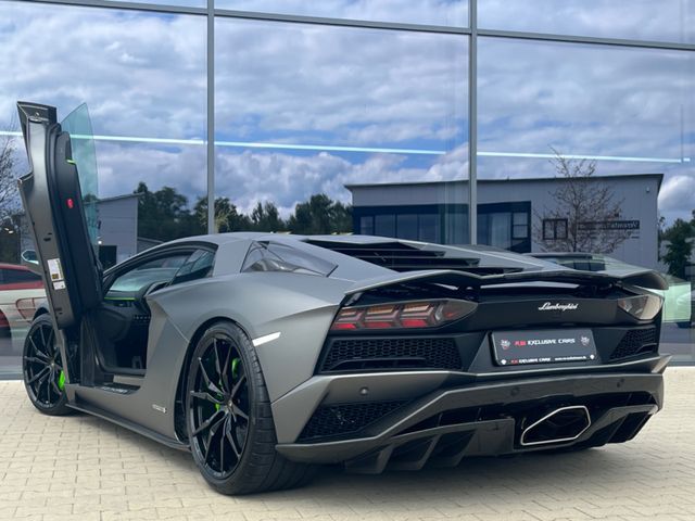 2019 Lamborghini Aventador S, 7/20