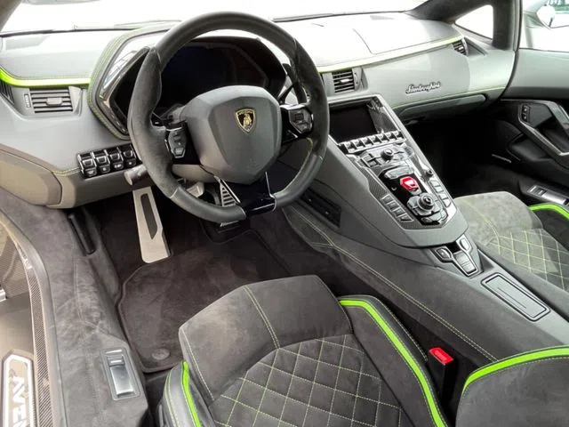 2019 Lamborghini Aventador S interior, Black