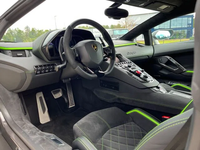 2019 Lamborghini Aventador S interior, Black