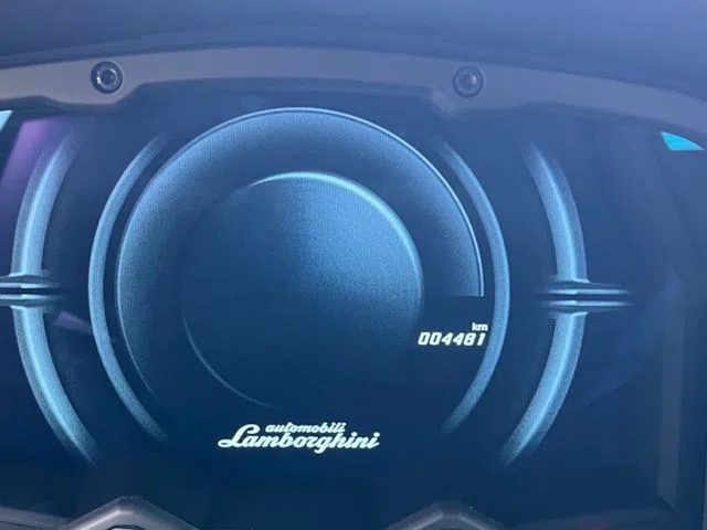 2019 Lamborghini Aventador S interior, Black