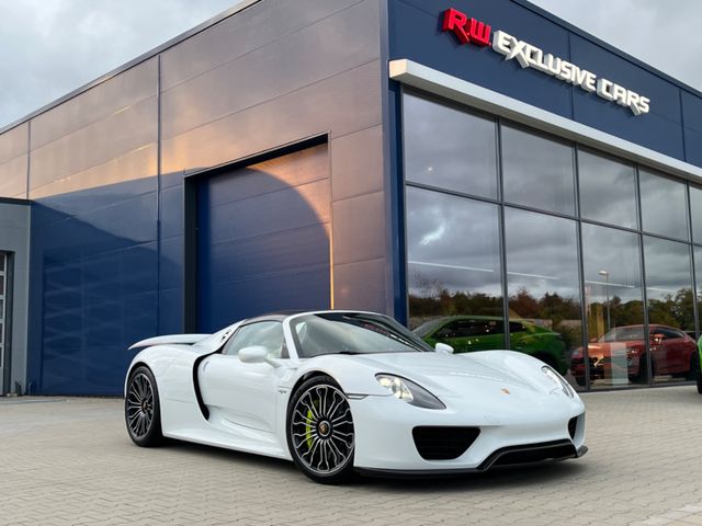 2015 Porsche 918 Spyder, 2/9