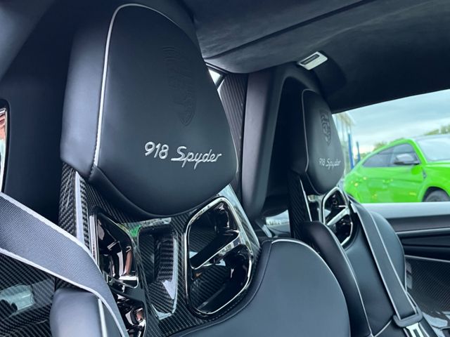 2015 Porsche 918 Spyder, 8/9