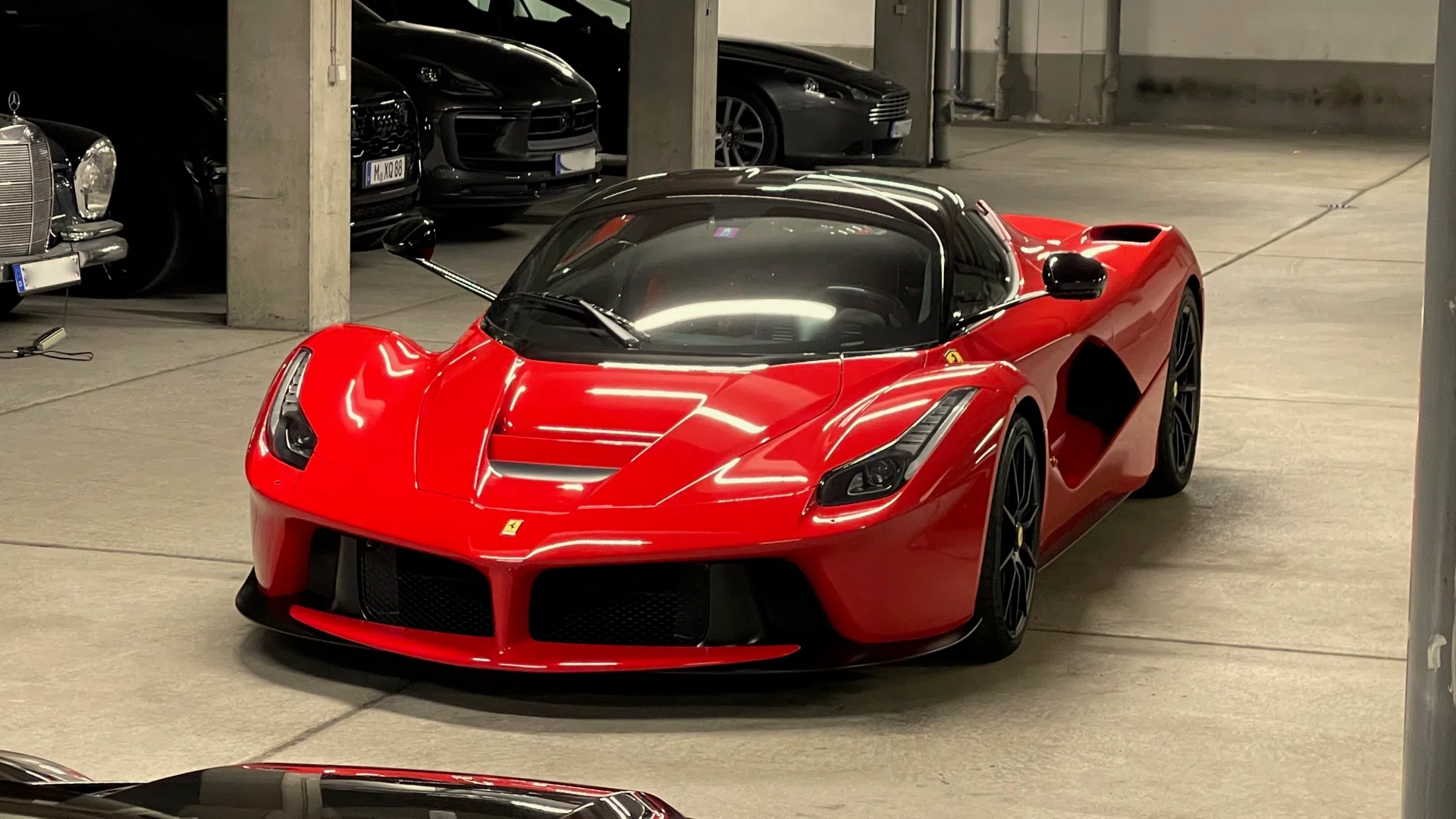 2015 Ferrari LaFerrari for sale, exterior, Rosso Corsa