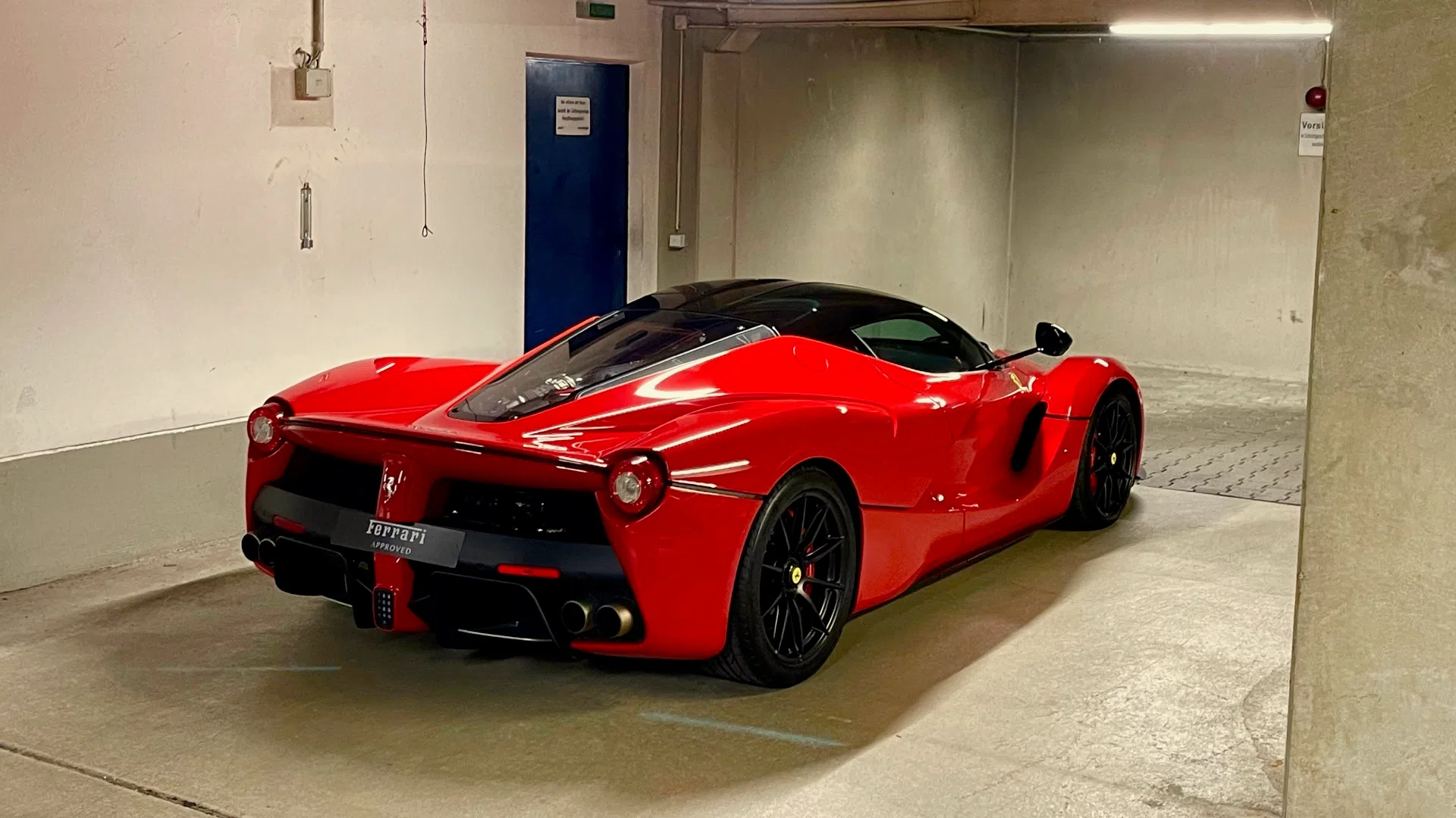 2015 Ferrari LaFerrari for sale, exterior, Rosso Corsa
