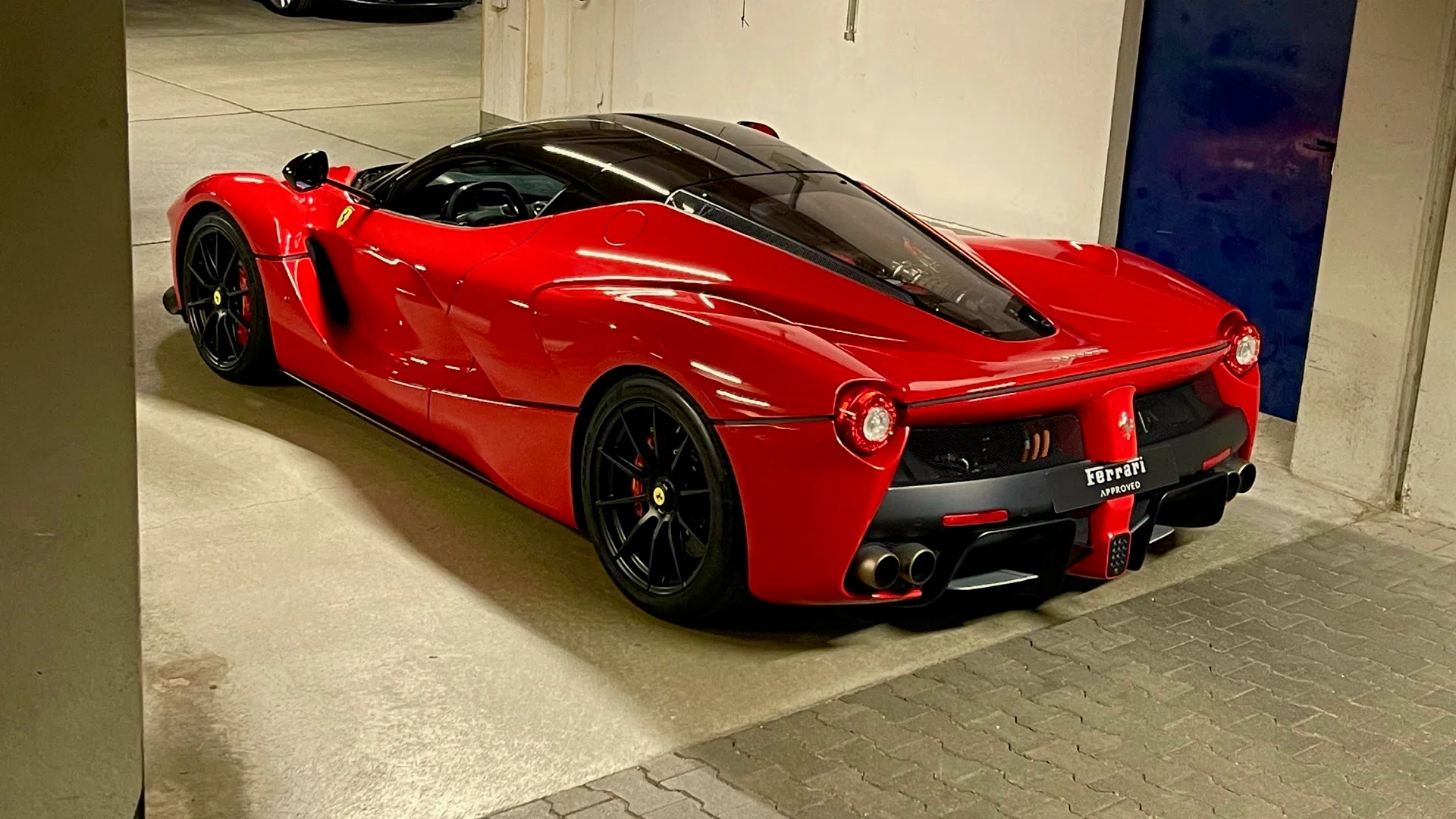 2015 Ferrari LaFerrari for sale, exterior, Rosso Corsa