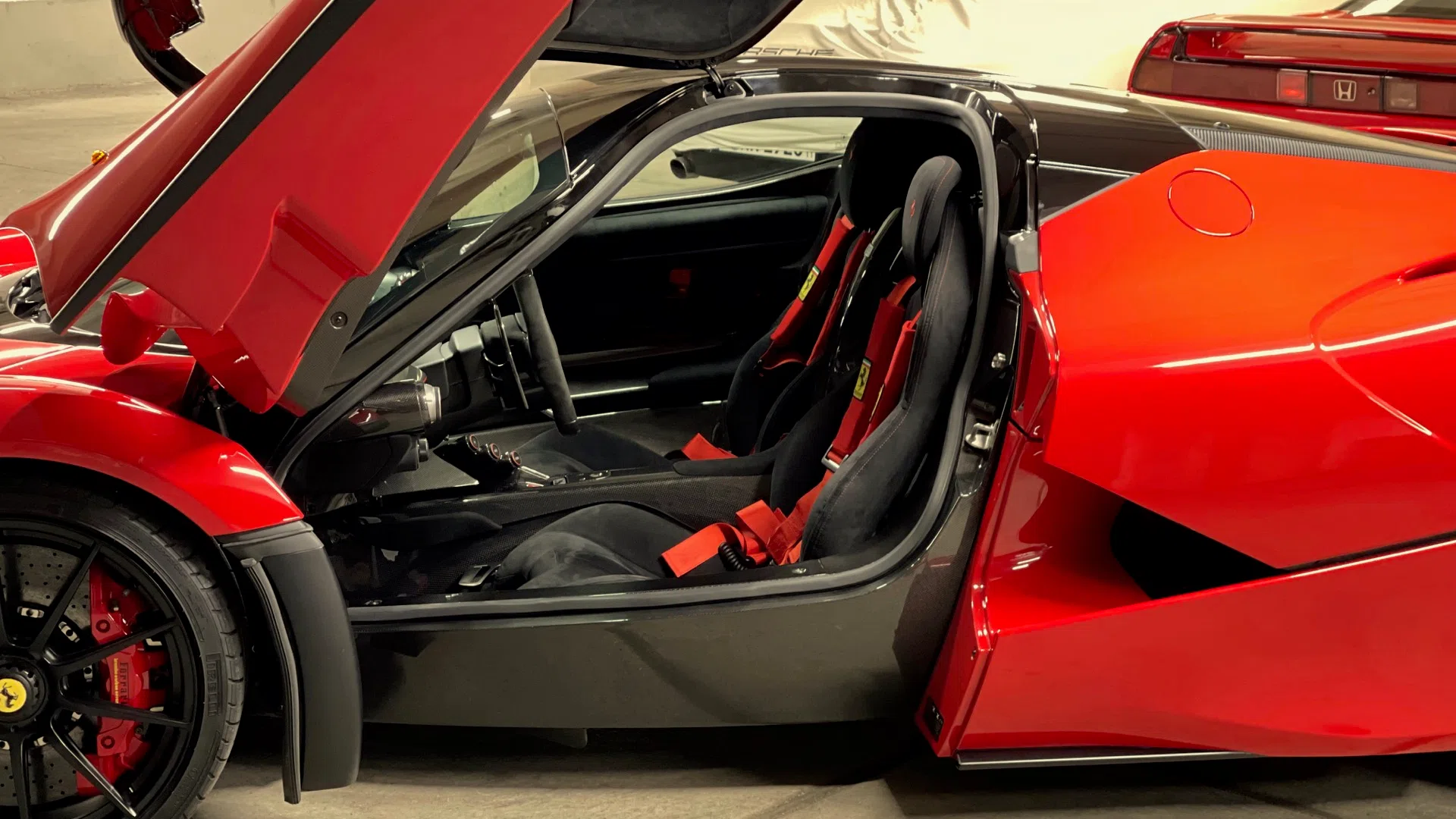 2015 Ferrari LaFerrari interior, Nero