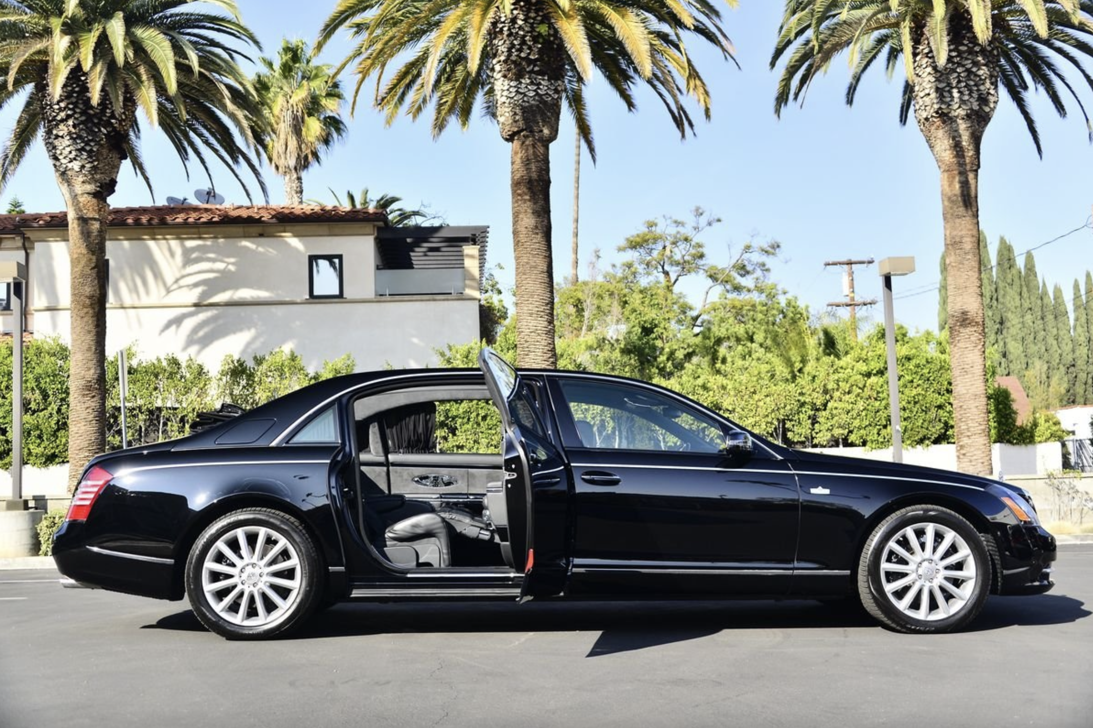 2012 MAYBACH 62 S LANDAULET, 5/20