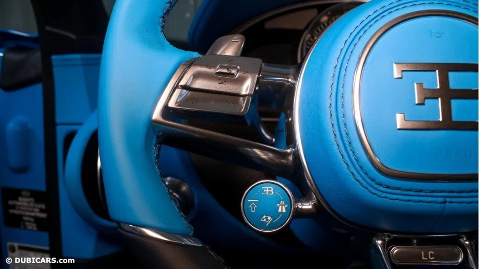 2017 Bugatti Chiron interior, Blue