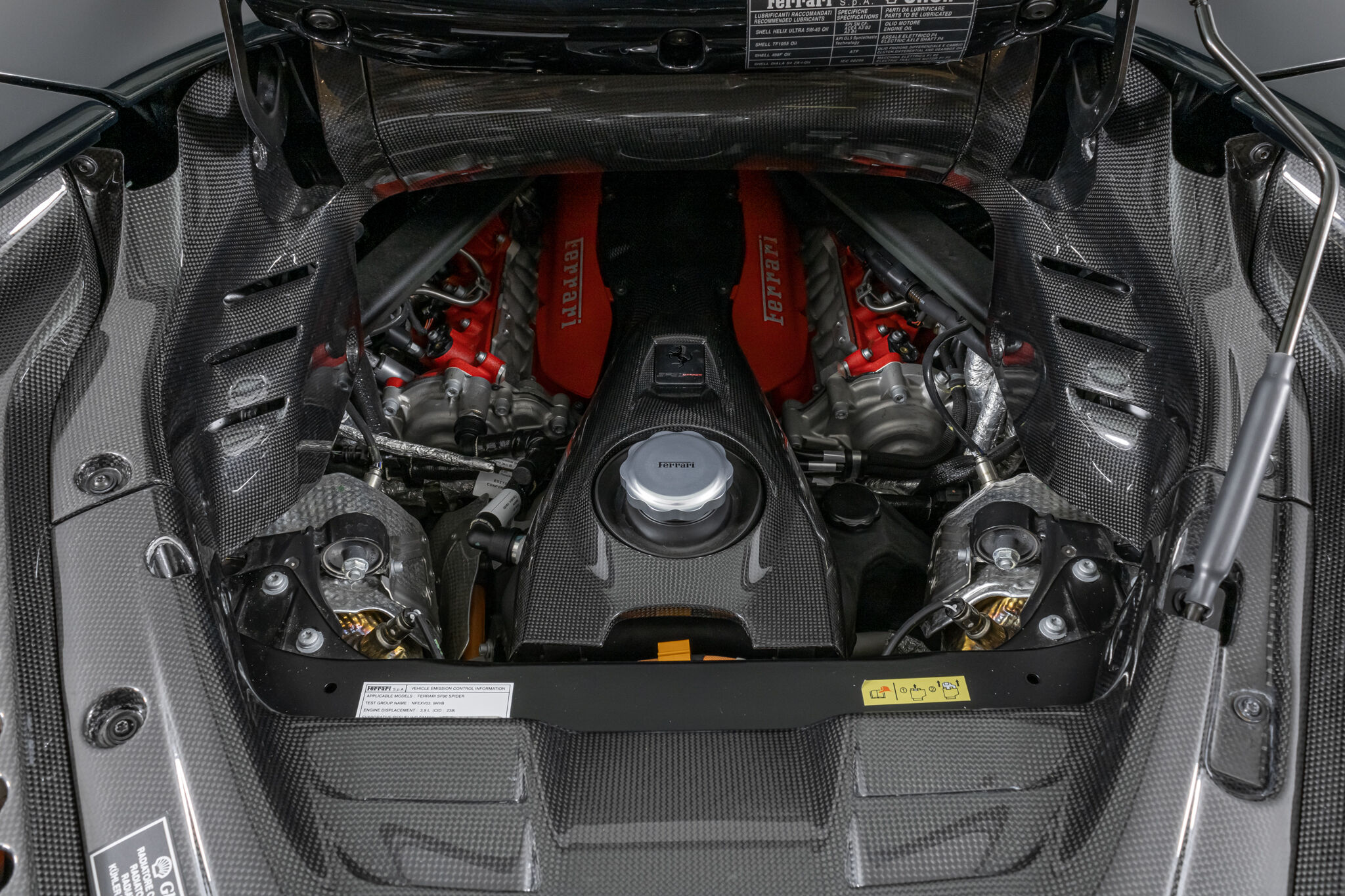 2022 Ferrari SF90 Spider, 11/20