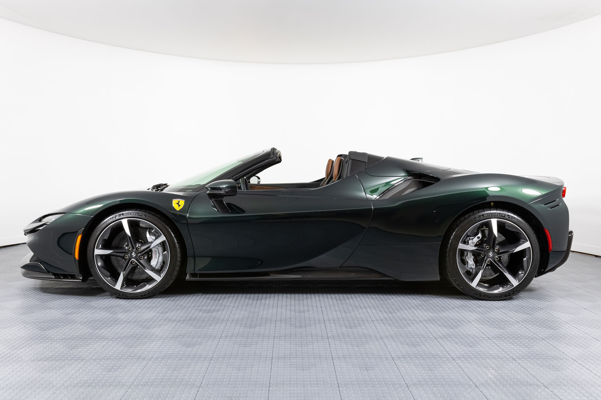 2022 Ferrari SF90 Spider, 19/20