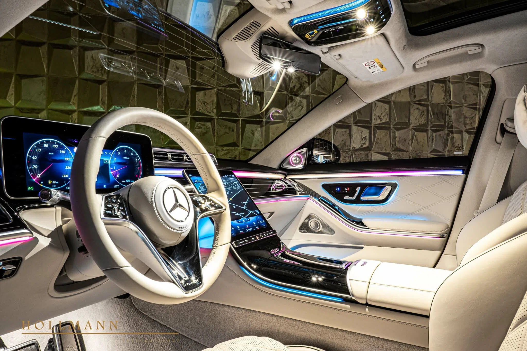 2022 Mercedes-Maybach S 580 interior, dashboard