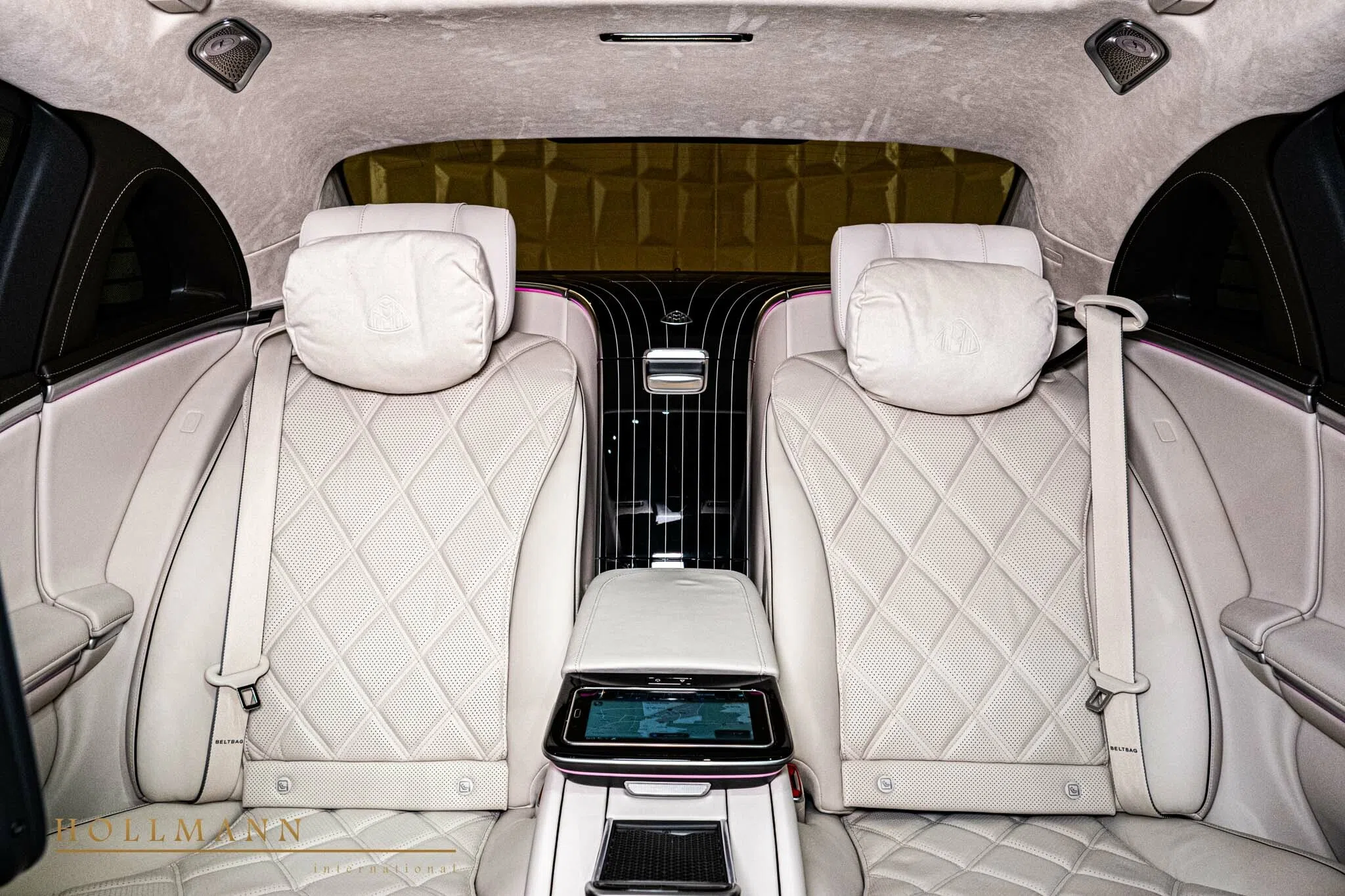 2022 Mercedes-Maybach S 580 interior, seats