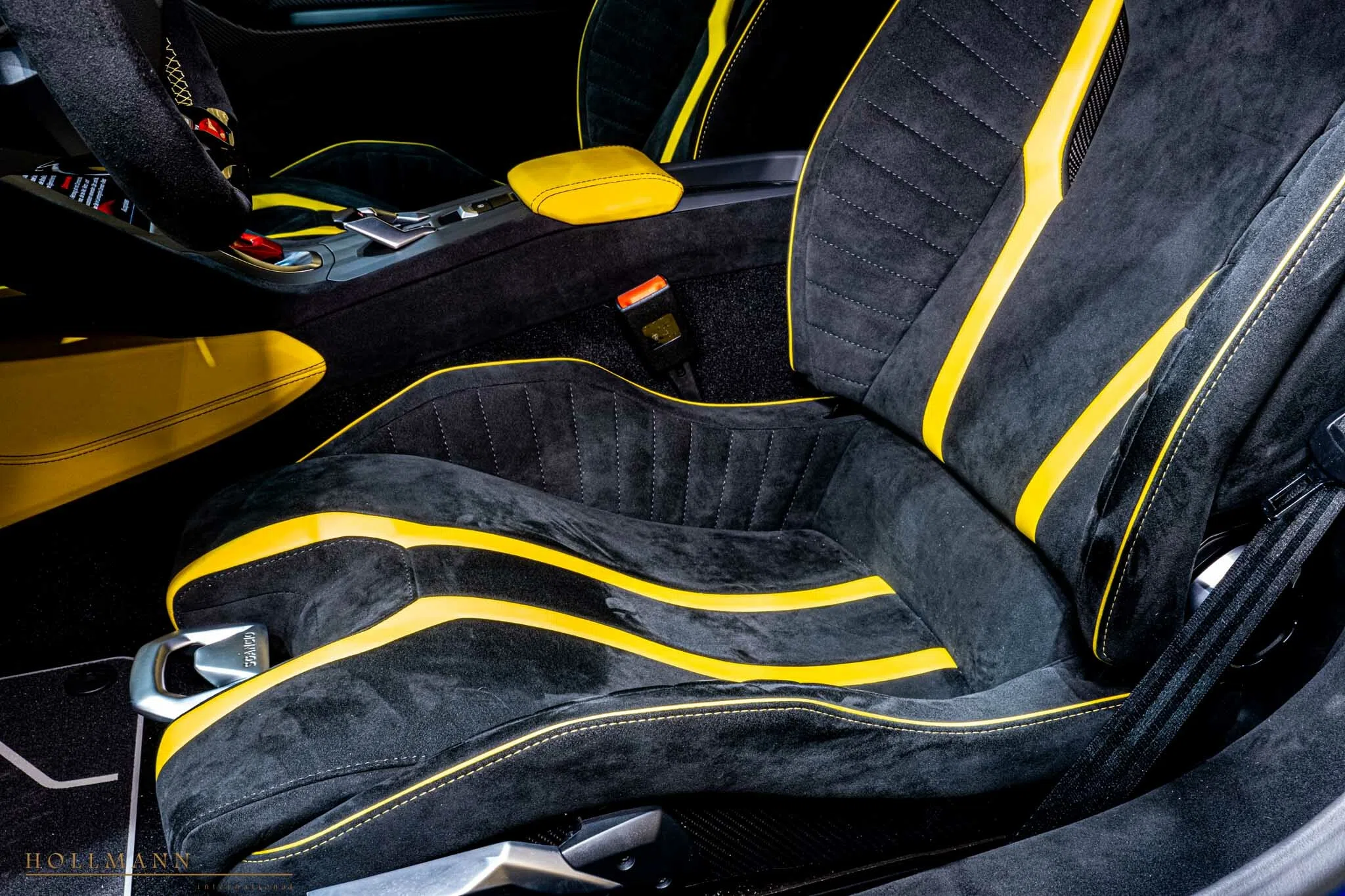 2022 Lamborghini Huracán STO interior, seats