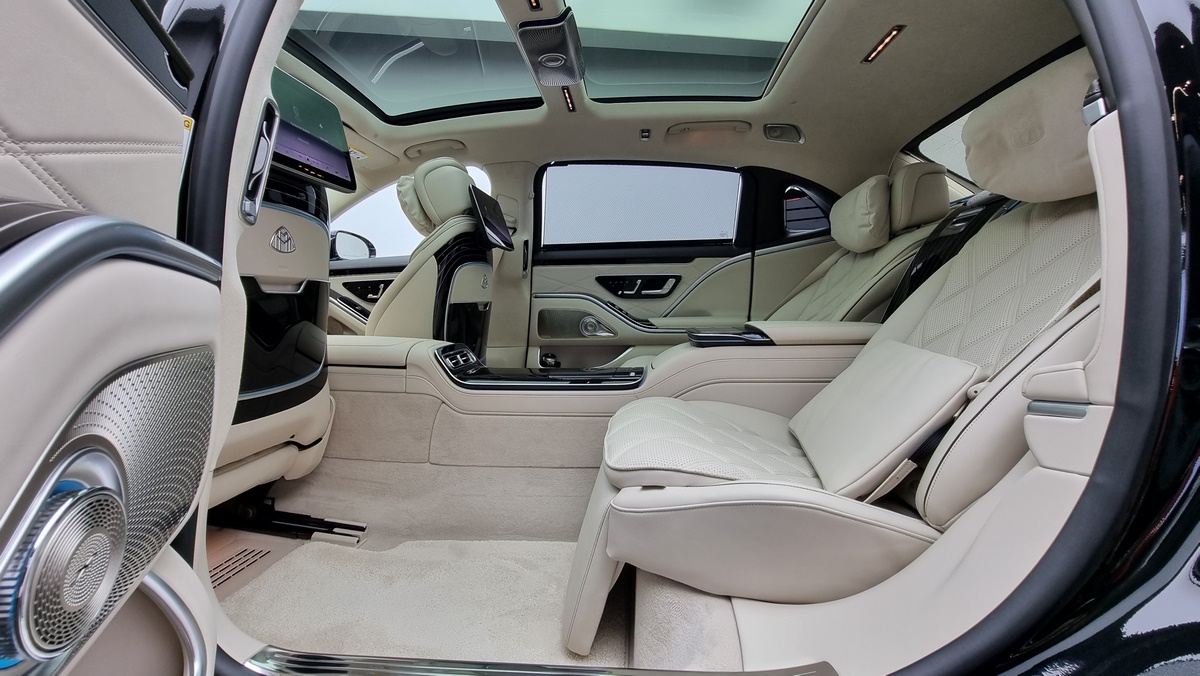 2022 Mercedes-Maybach S680, 6/20