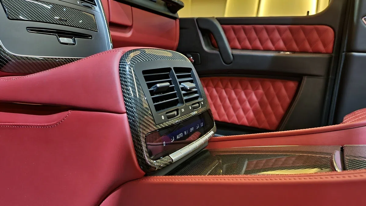 2018 Mercedes-Maybach G650 Landaulet interior