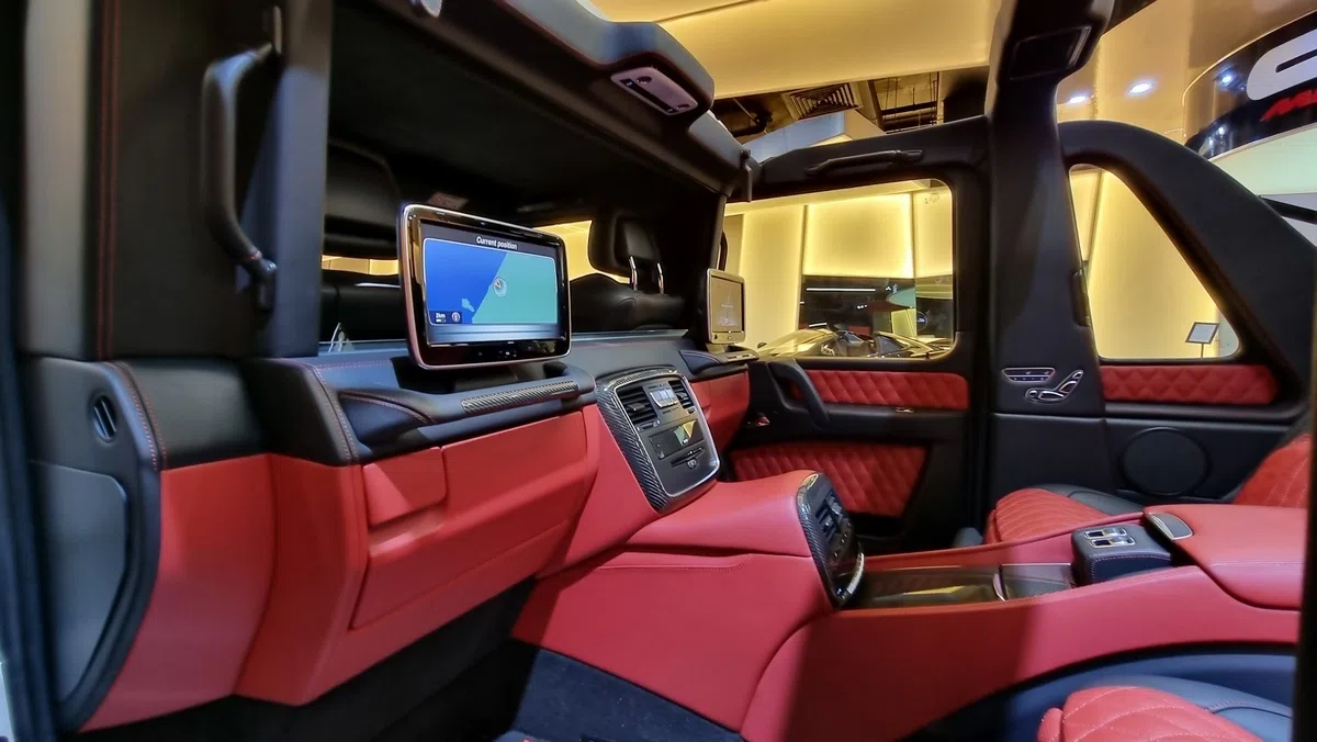 2018 Mercedes-Maybach G650 Landaulet interior, seats