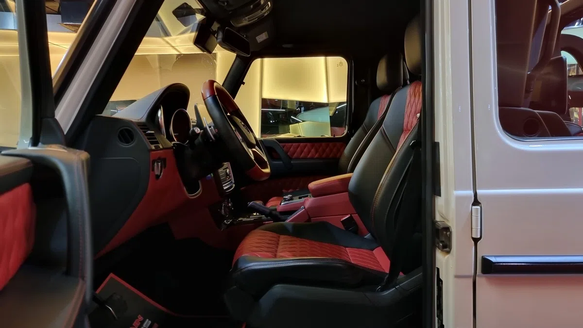 2018 Mercedes-Maybach G650 Landaulet interior, seats