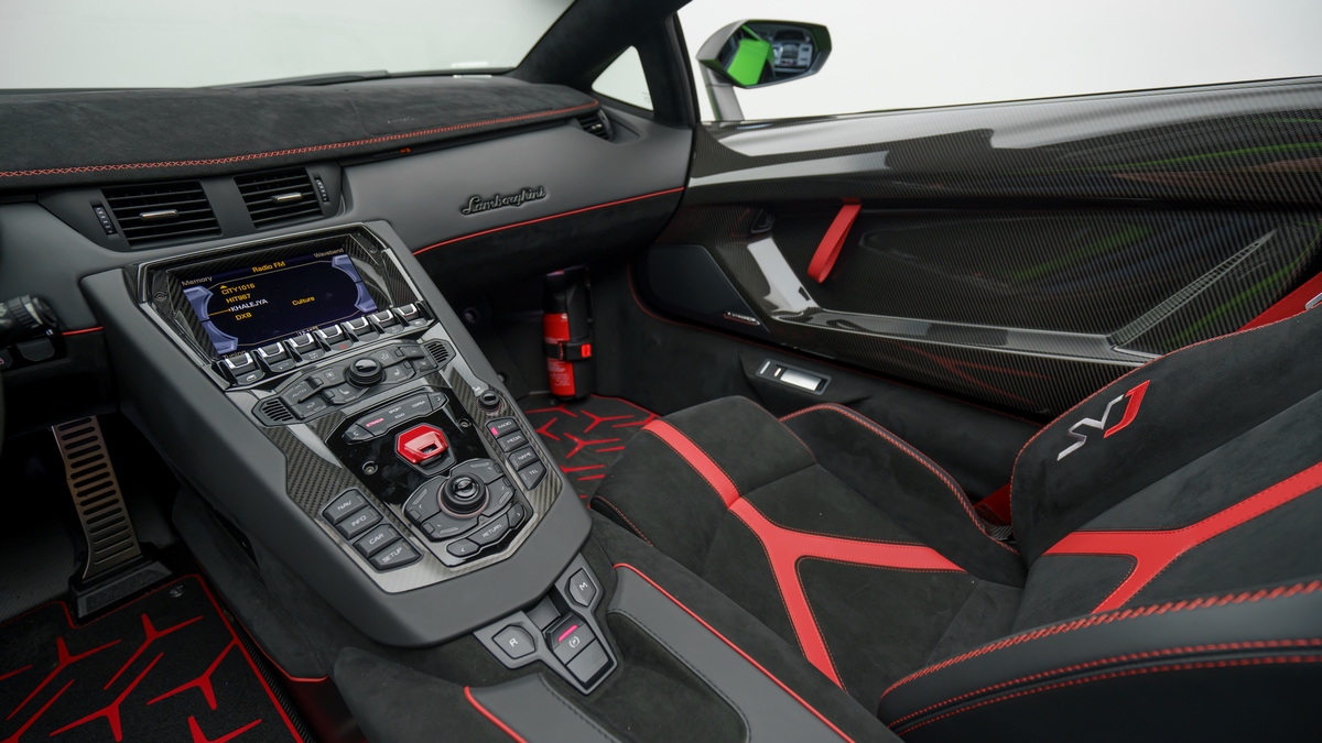 2021 Lamborghini Aventador SVJ Roadster – 1 of 800, 7/20