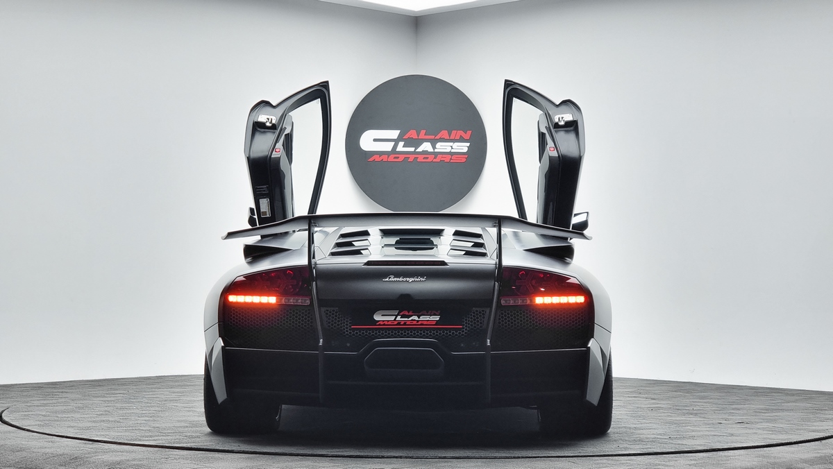 2010 Lamborghini Murcielago SV – 1 of 186, 15/24