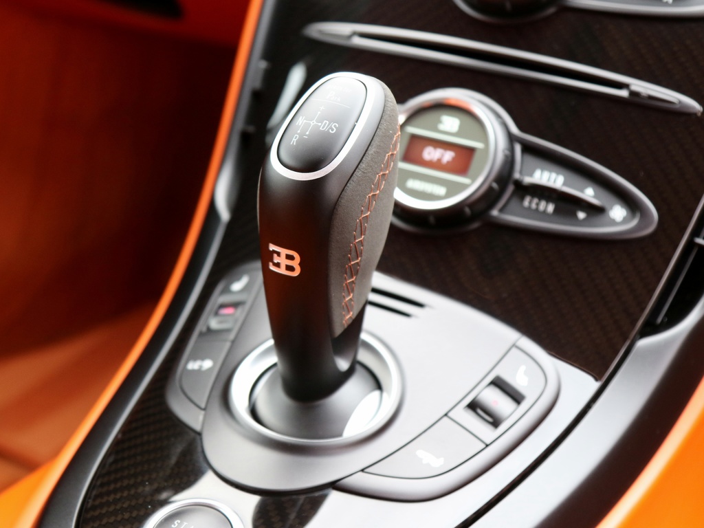 2011 Bugatti Veyron Super Sport Sang Noir, 4/20
