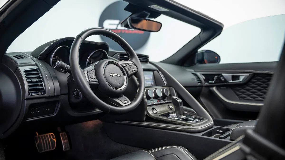 2016 Jaguar F-type SV Project 7 – 1 of 250 interior, dashboard