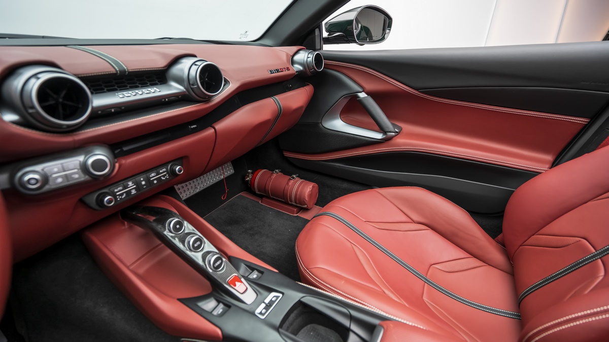 2021 Ferrari 812 GTS, 9/18