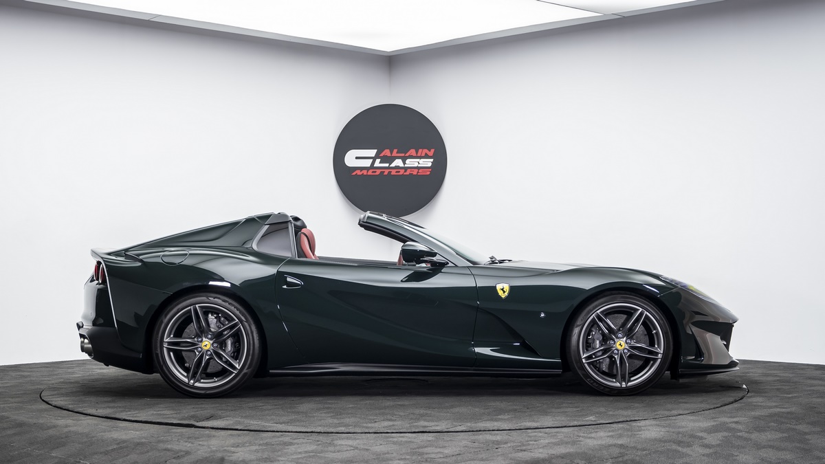 2021 Ferrari 812 GTS, 12/18