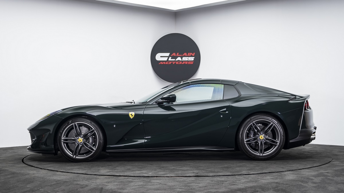 2021 Ferrari 812 GTS, 14/18