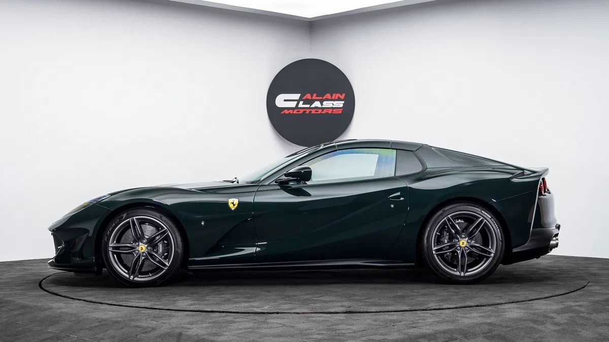 2021 Ferrari 812 GTS, side profile
