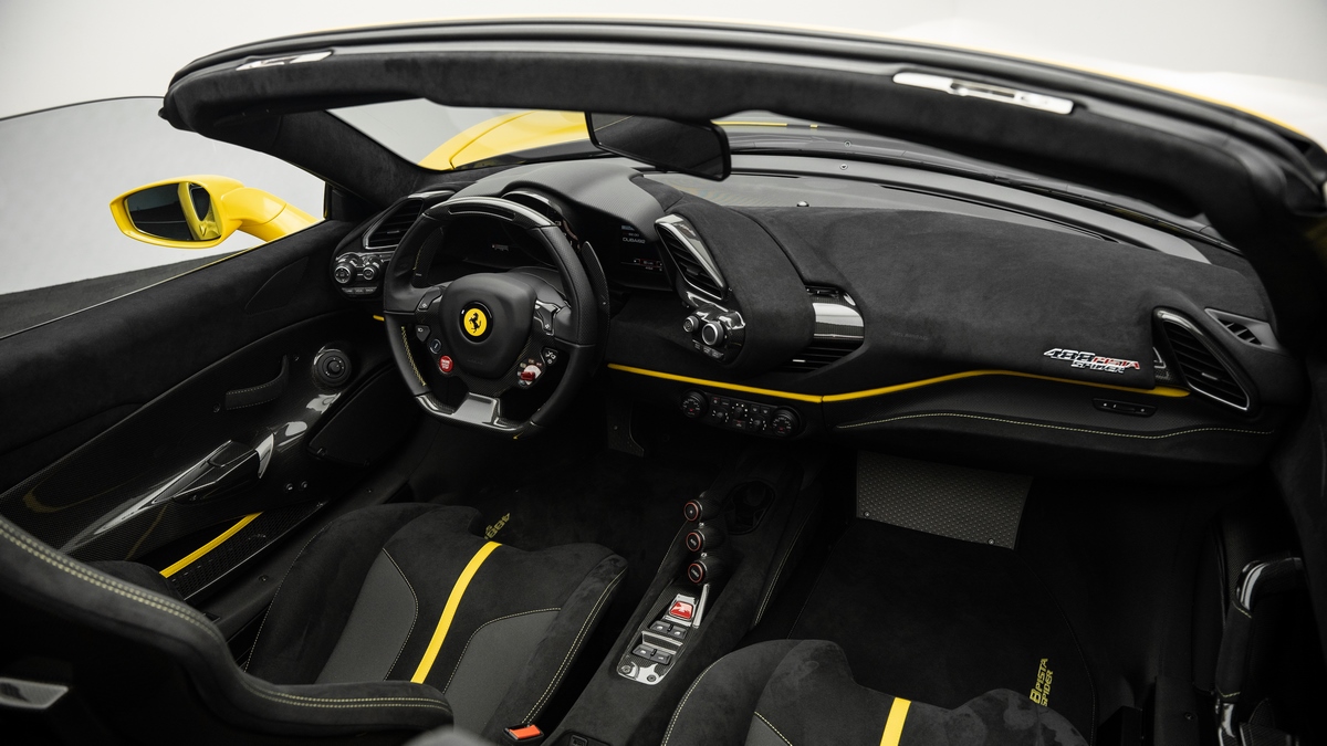 2019 Ferrari 488 Pista Spider, 5/17