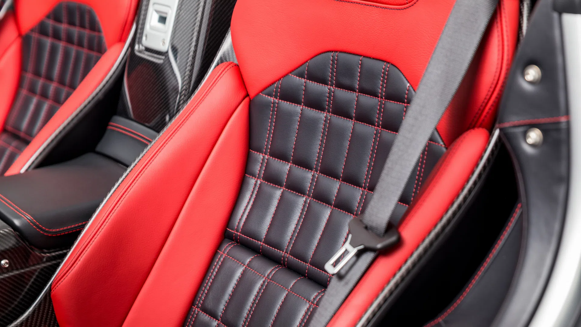 2010 Mercedes-Benz SLR McLaren Stirling Moss interior, seats, 511A Leder exklusiv schwarz
