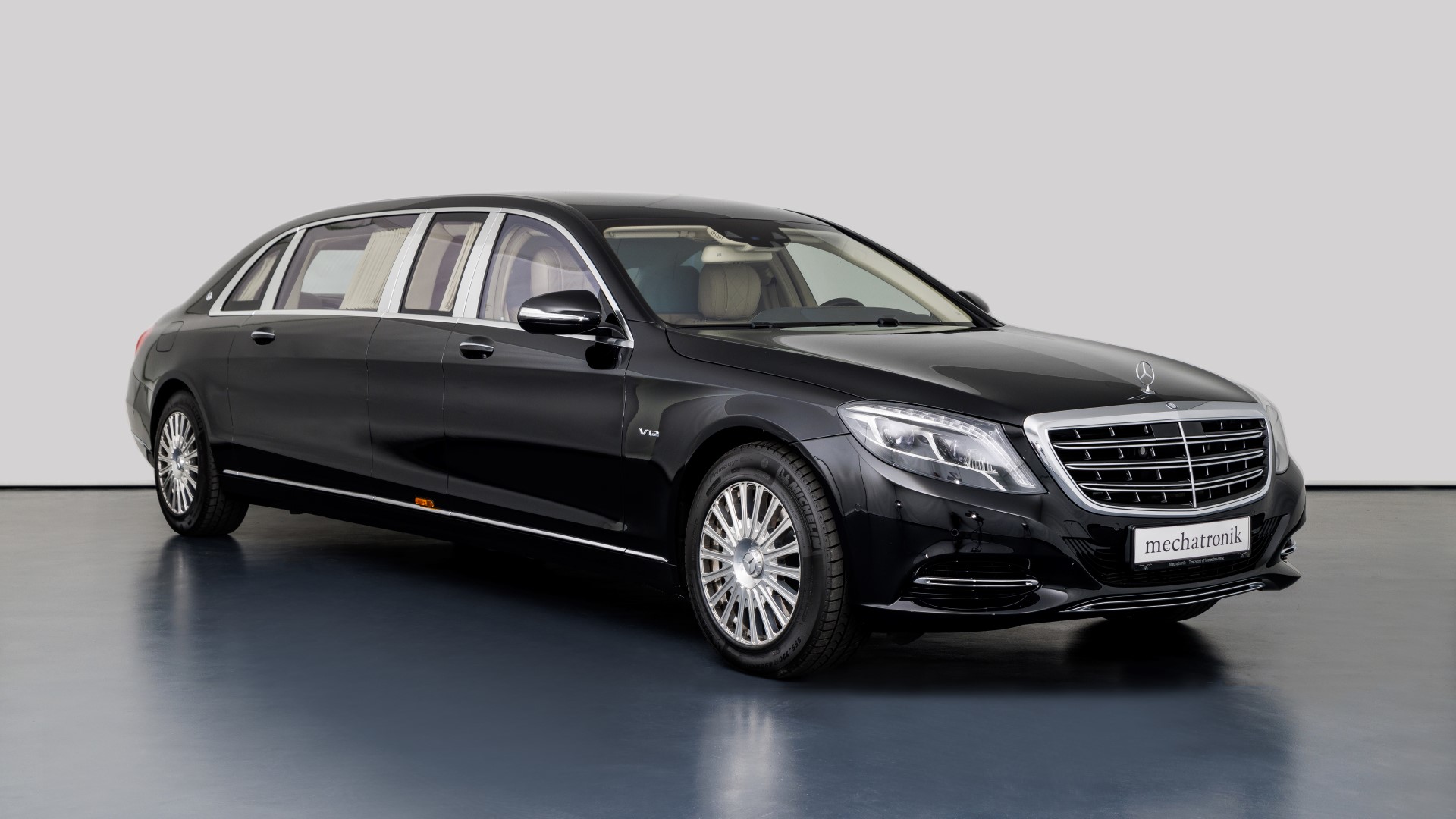 2016 MERCEDES-MAYBACH S600 PULLMAN