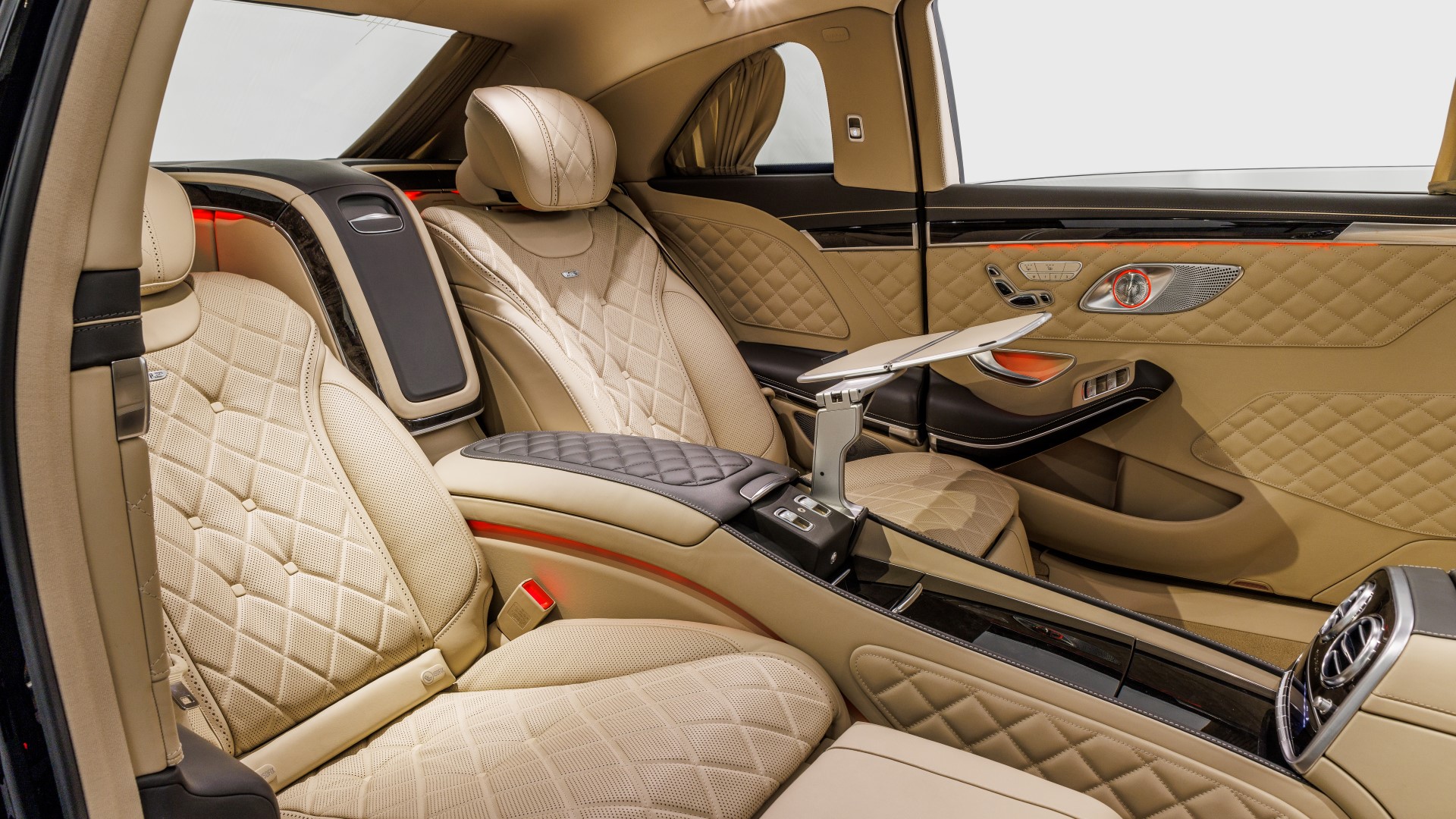 2016 MERCEDES-MAYBACH S600 PULLMAN, 6/19