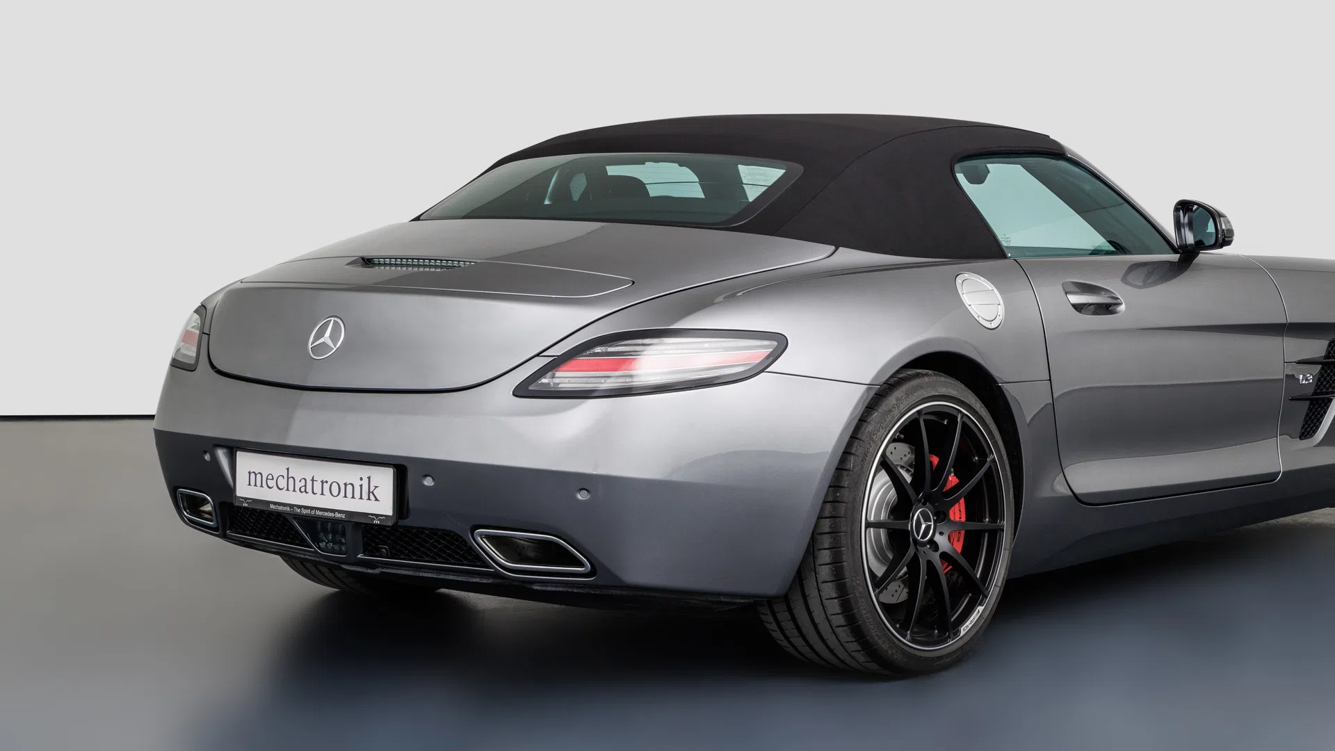 2014 Mercedes-Benz SLS AMG GT Roadster for sale, exterior