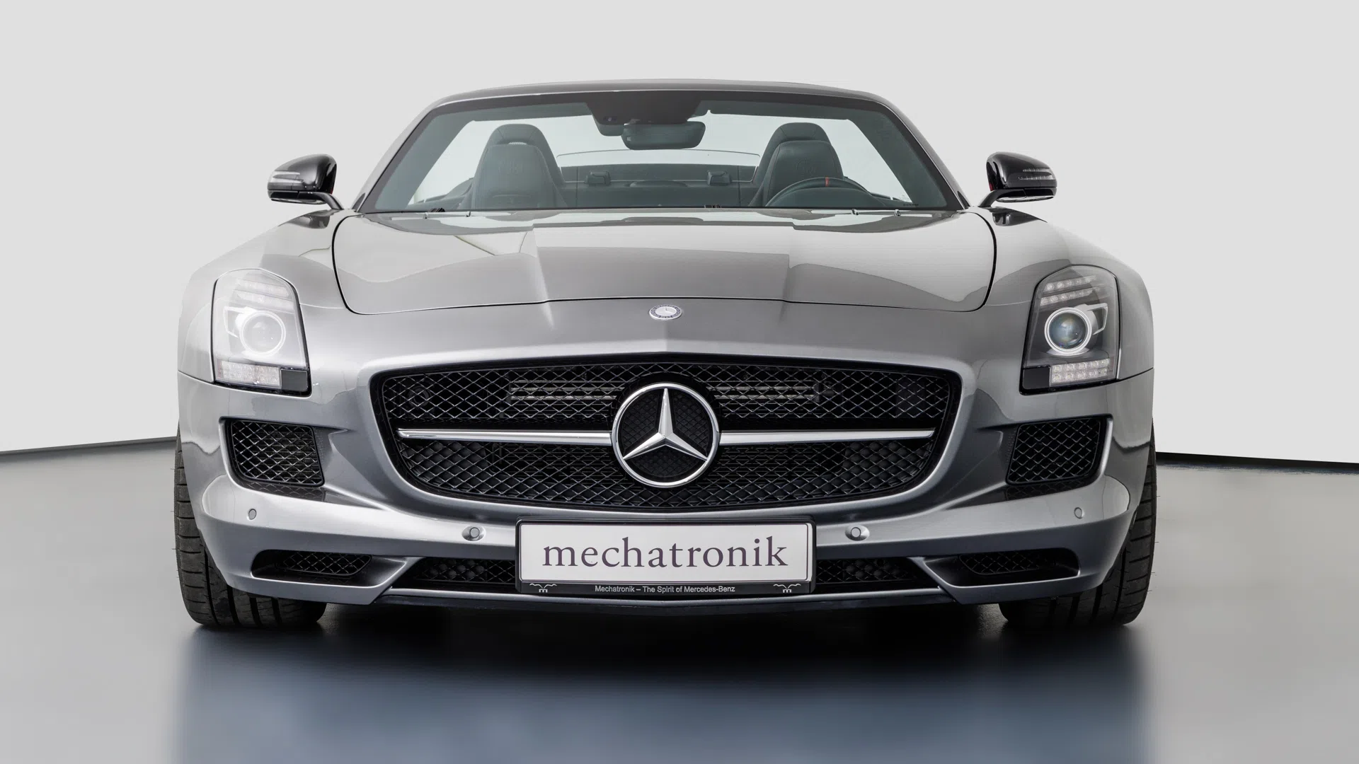 2014 Mercedes-Benz SLS AMG GT Roadster for sale, exterior