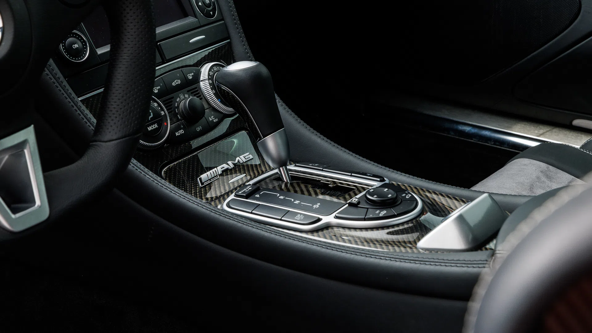 2008 Mercedes-Benz SL65 AMG Black Series interior, center console