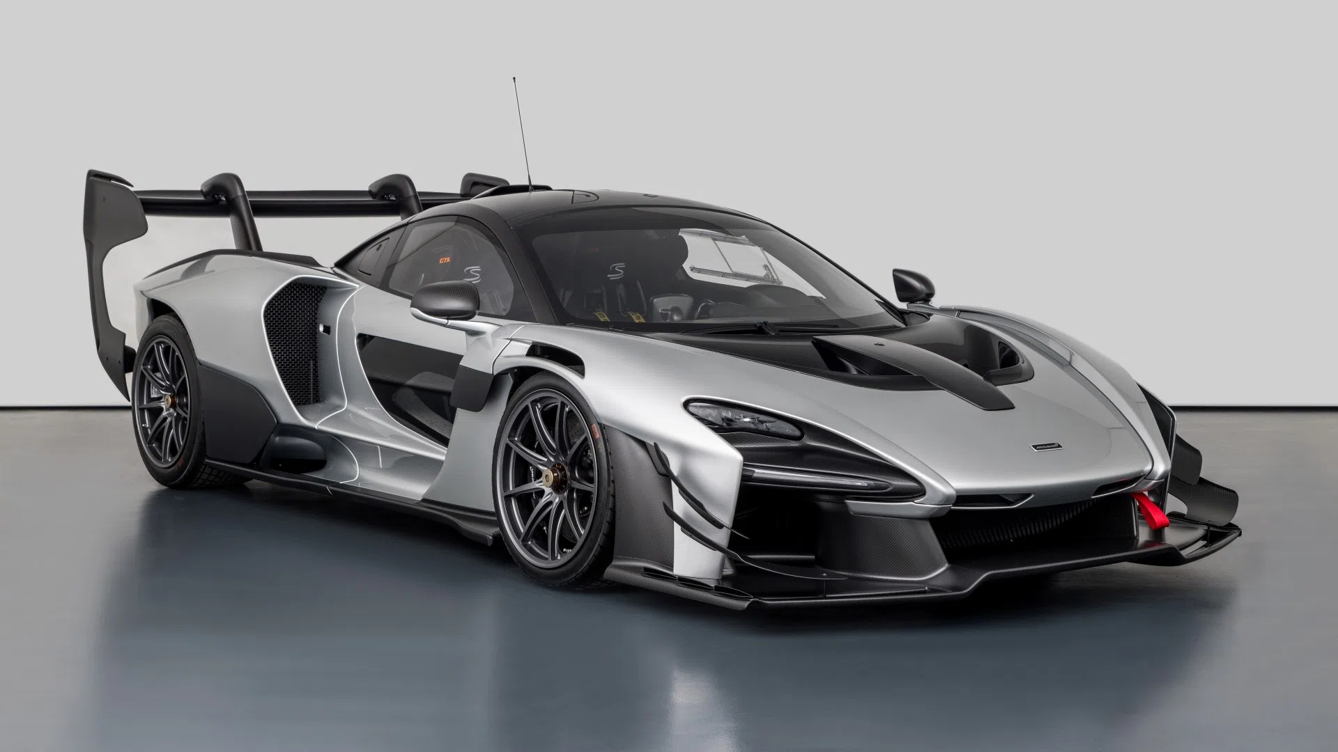 2020 MCLAREN SENNA GTR