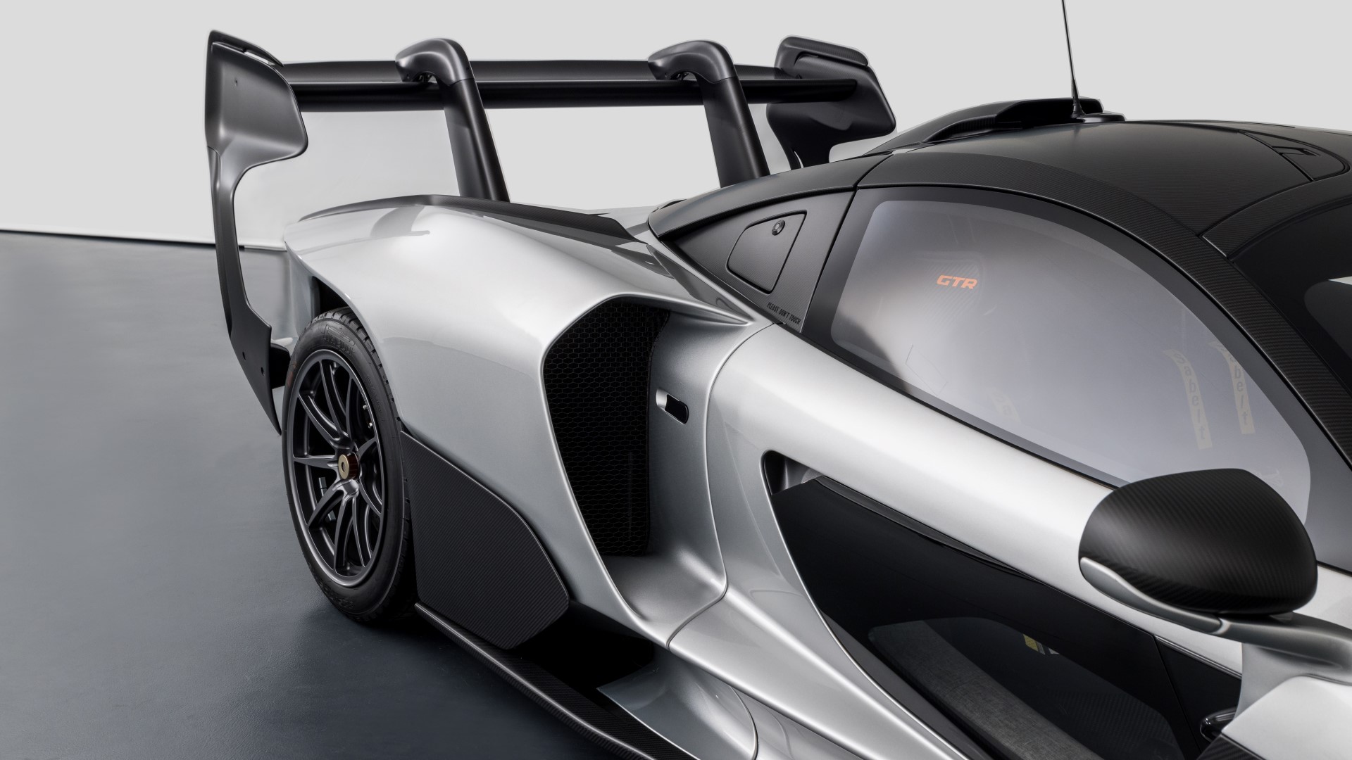 2020 MCLAREN SENNA GTR, 15/20