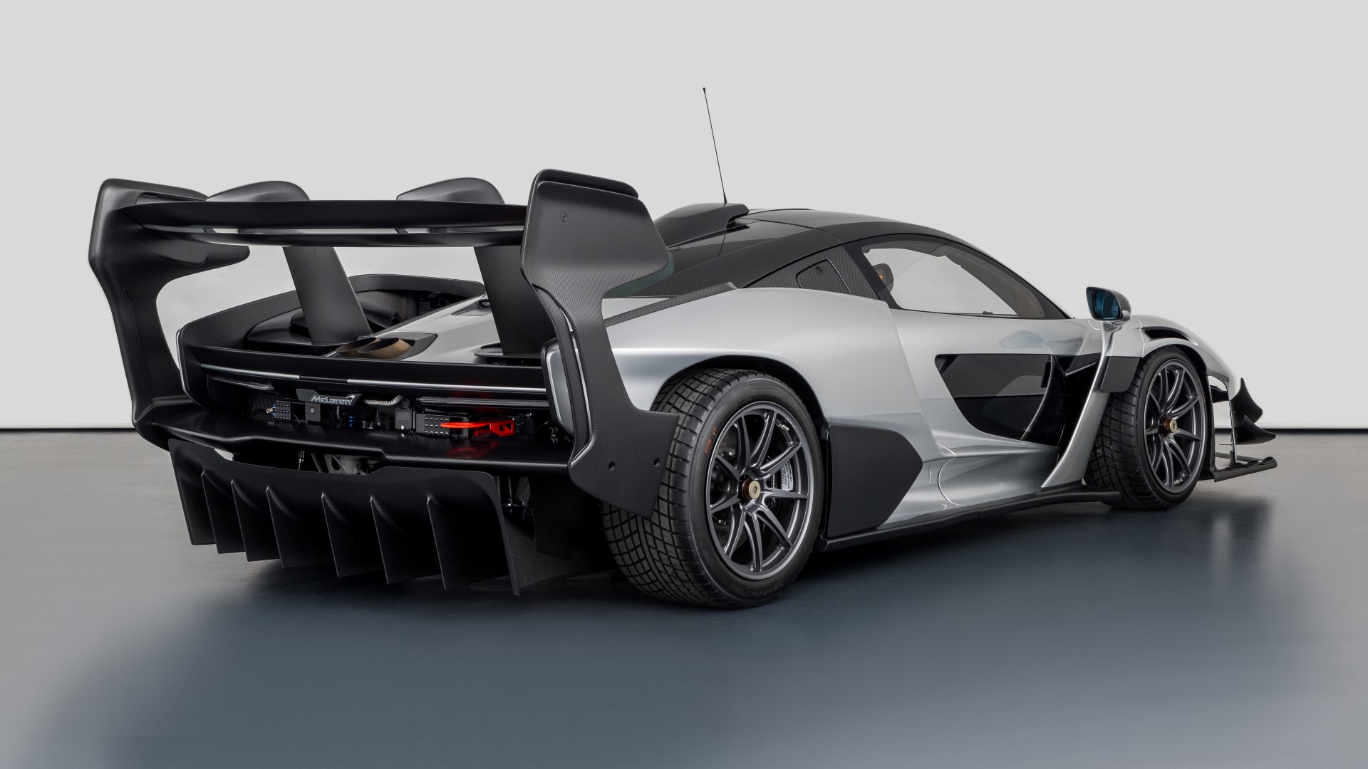 2020 MCLAREN SENNA GTR, 19/20