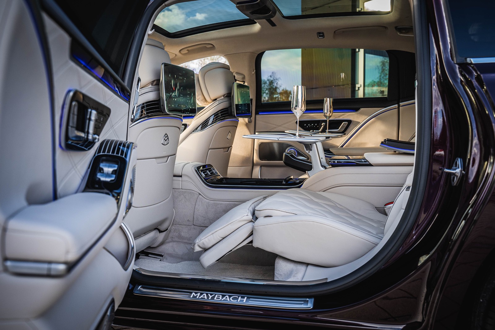 2022 Mercedes Benz MAYBACH S680 4M, 4/13