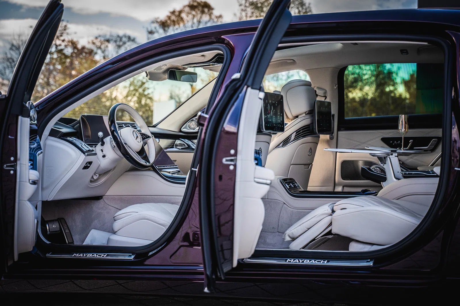 2022 Mercedes Benz MAYBACH S680 4M interior