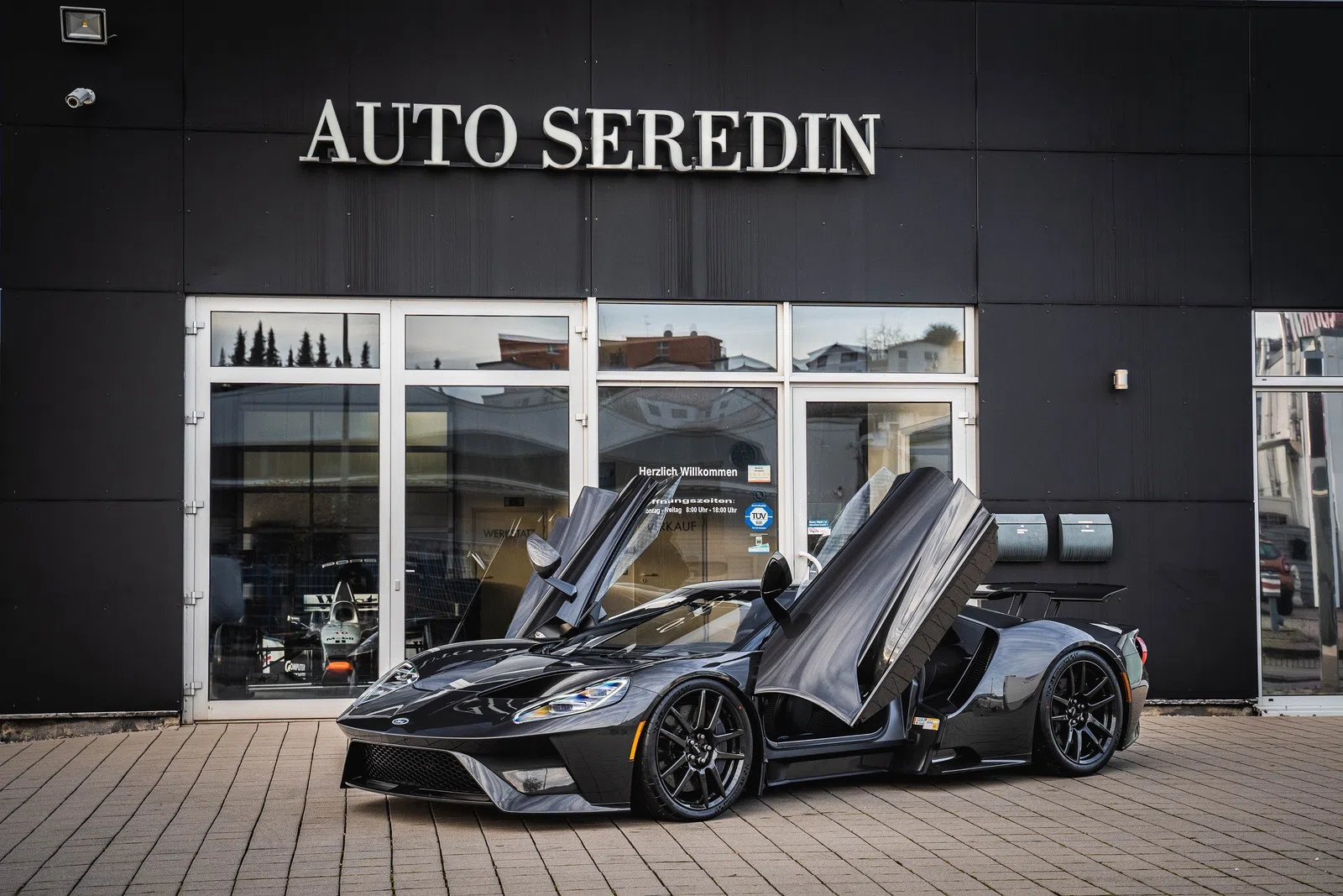 2024 Ford GT for sale, exterior, Exposed Gloss Carbon