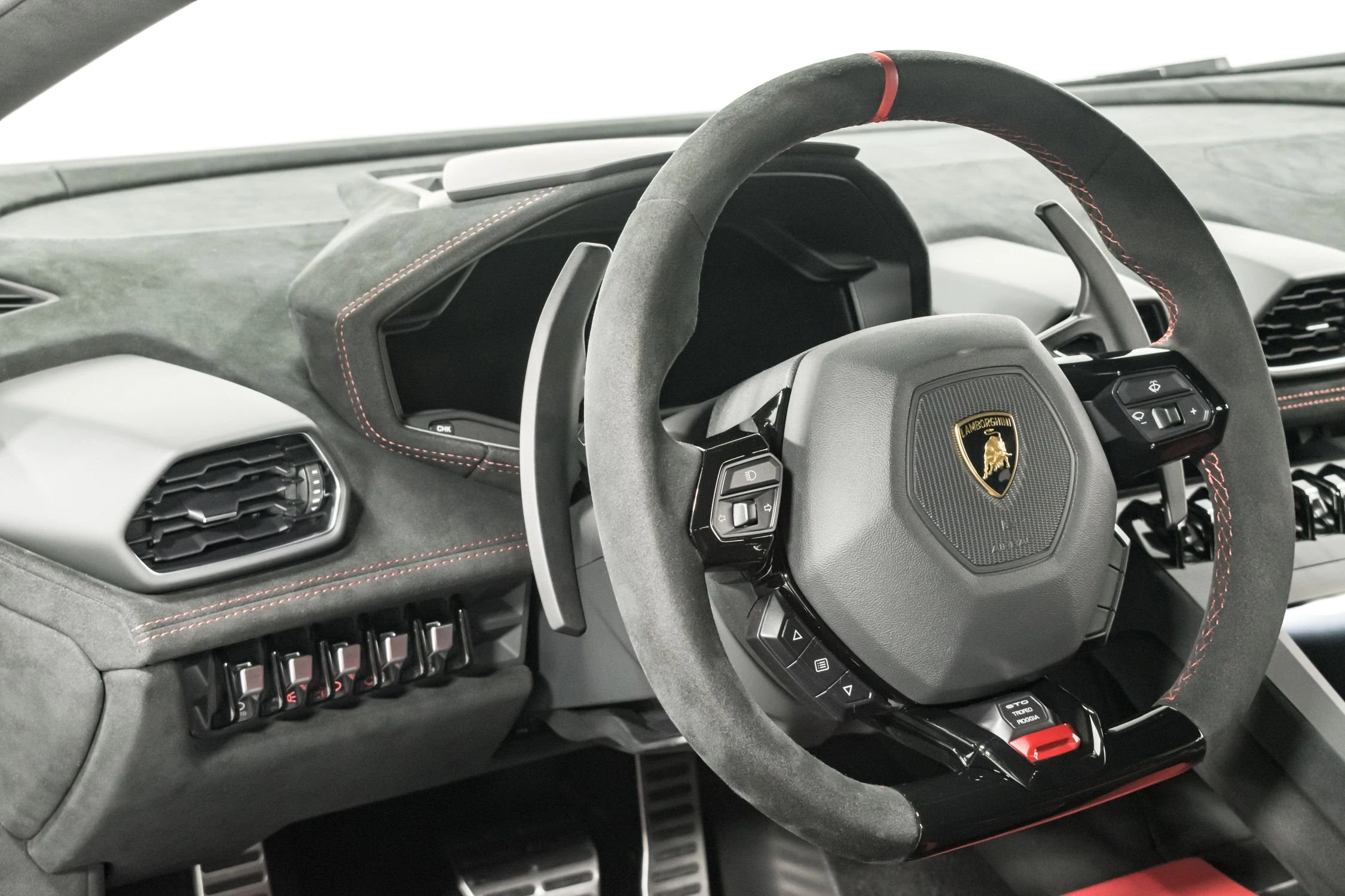 2022 Lamborghini Huracan STO, 2/21