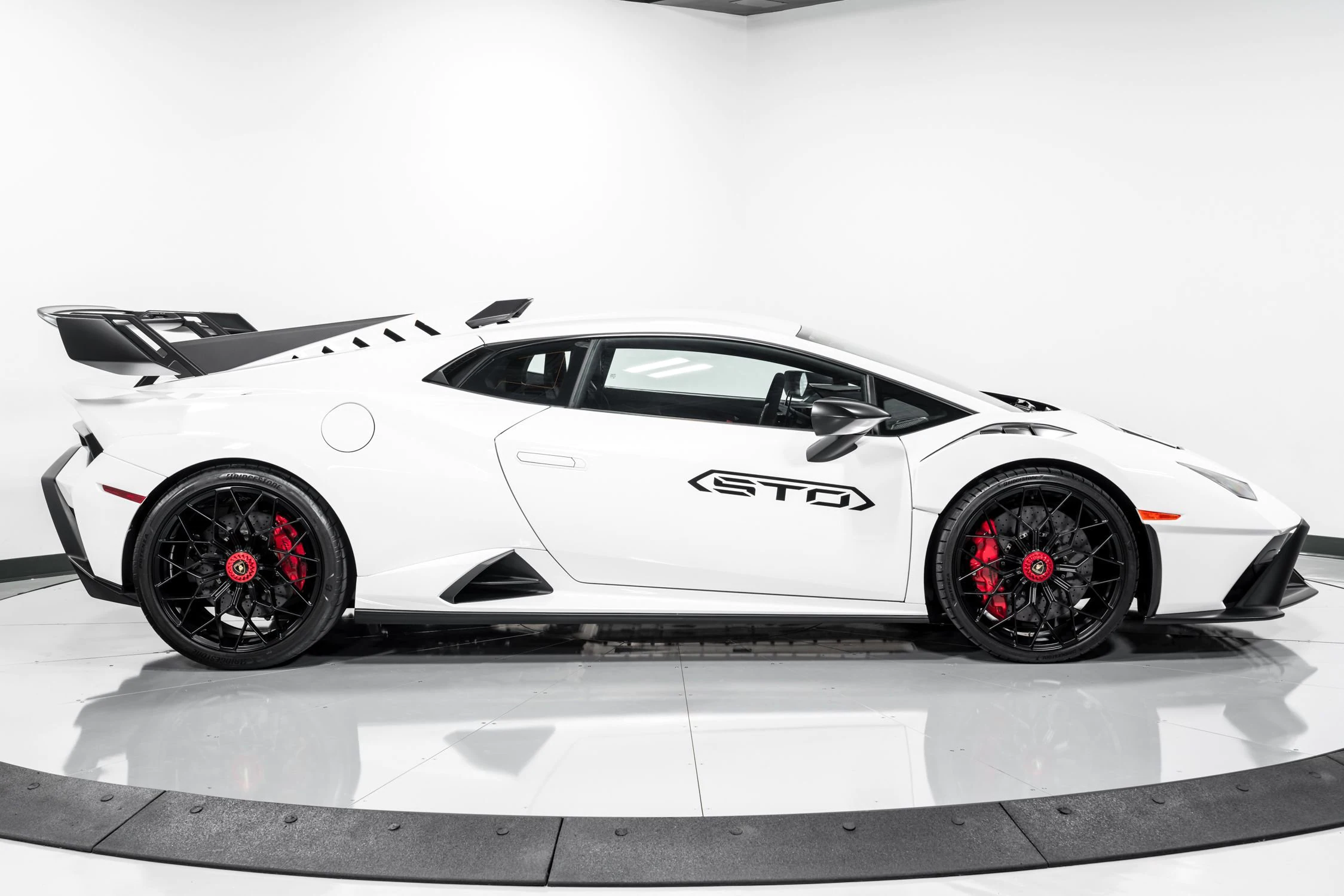2021 Lamborghini Huracan STO, 12/21