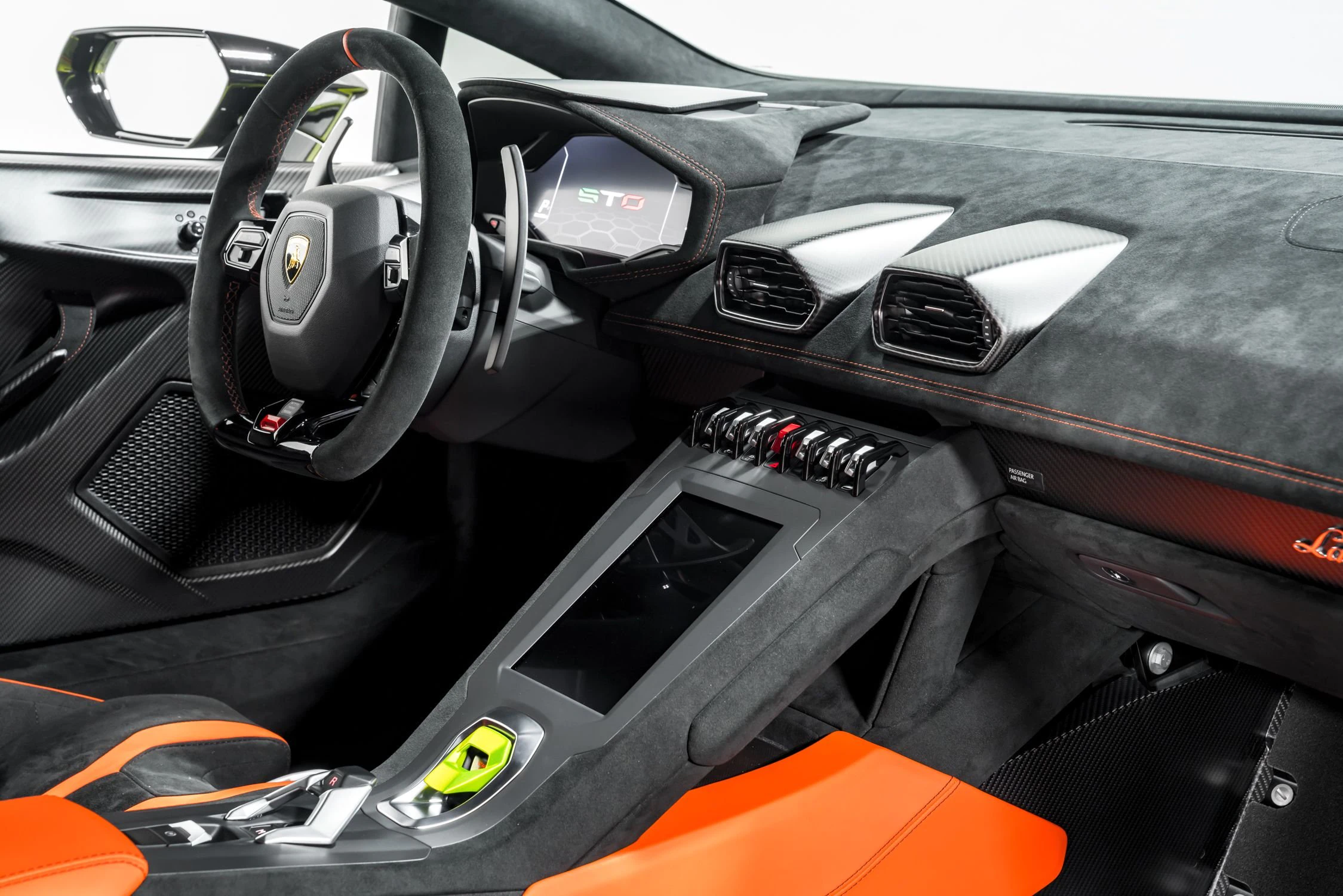 2022 Lamborghini Huracan STO, 6/21