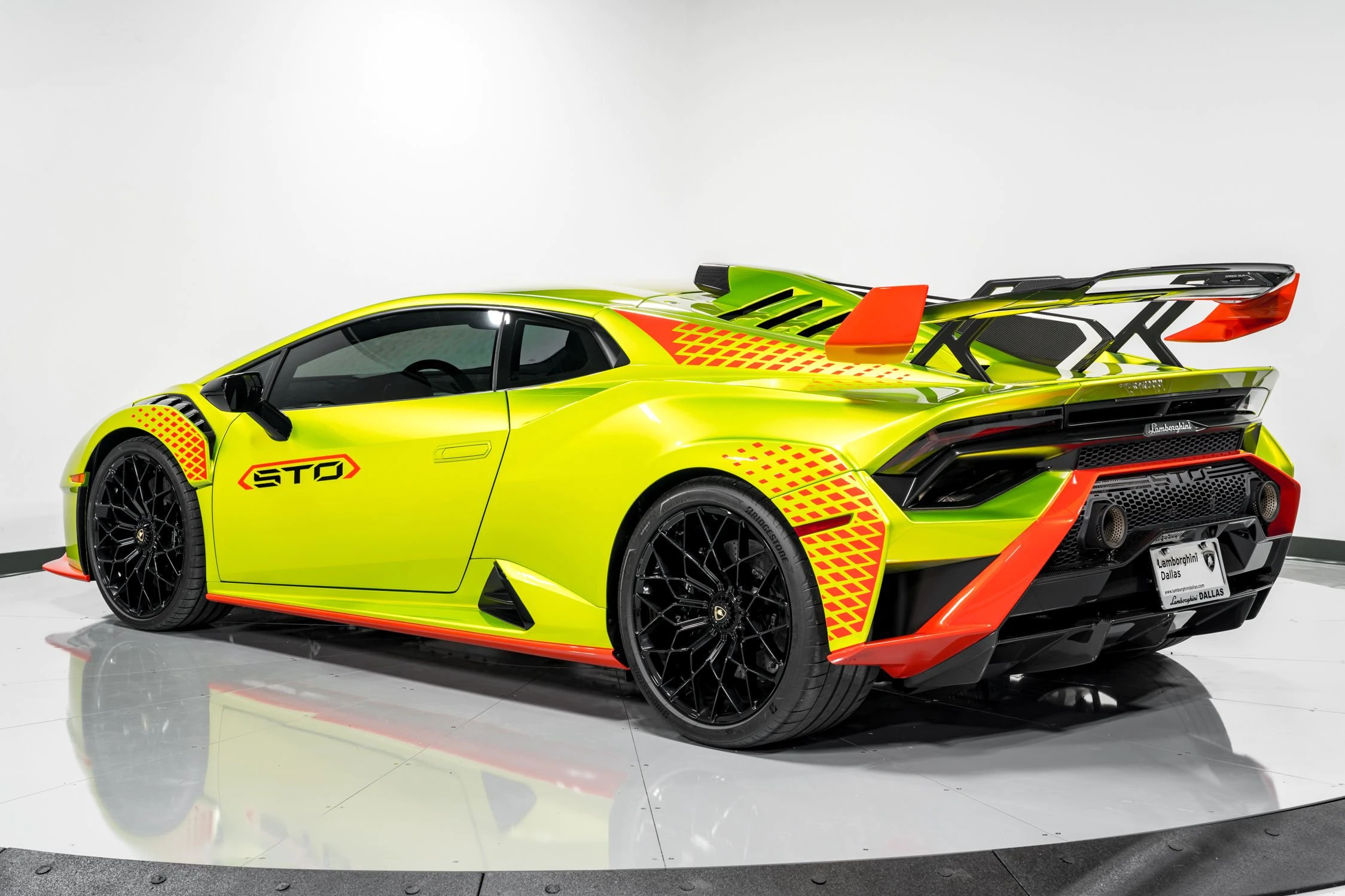2022 Lamborghini Huracan STO, 10/21
